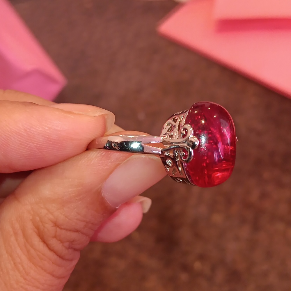 Elegant Red Gemstone Ring